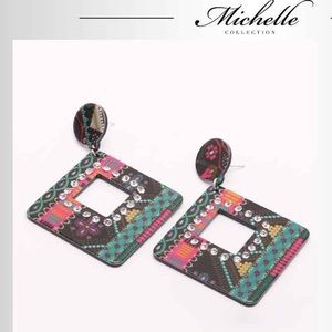 Multi tone geometric resin earrings